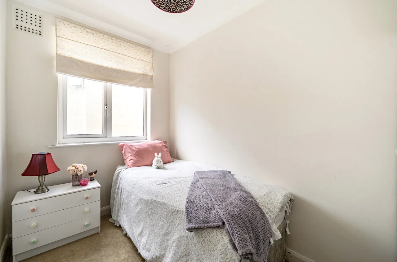 The Grove, Walton On Thames, KT12, photo 10