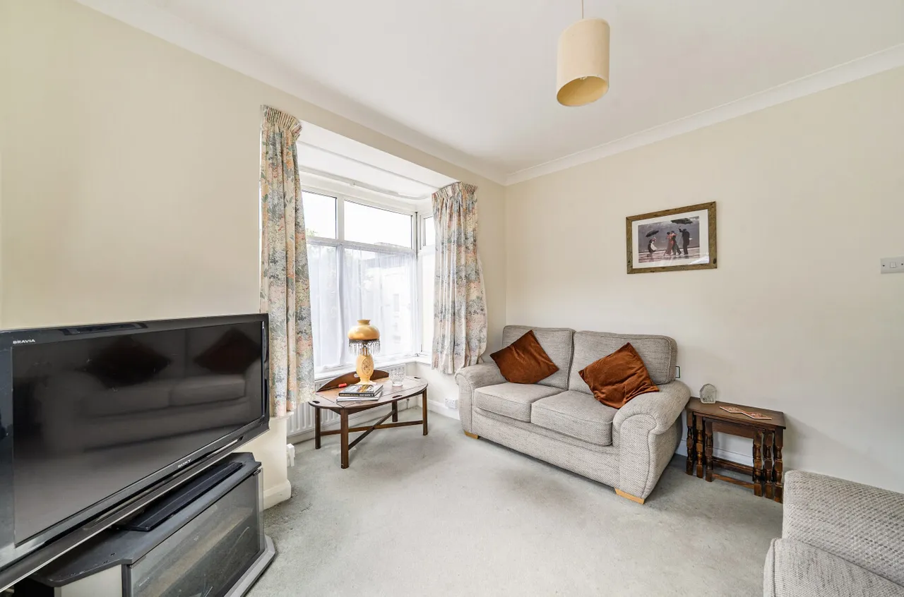 The Grove, Walton On Thames, KT12, photo 16