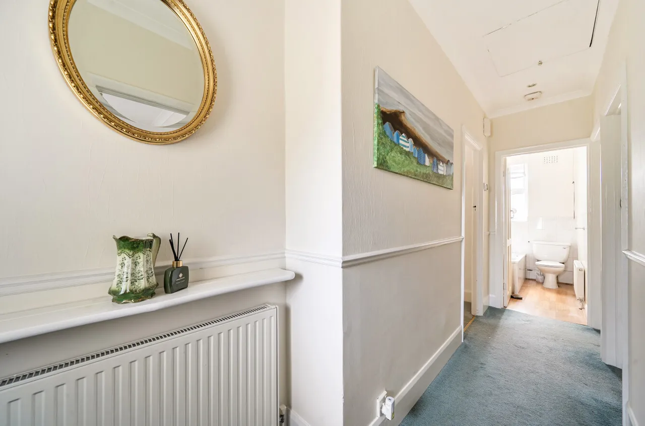 The Grove, Walton On Thames, KT12, photo 12