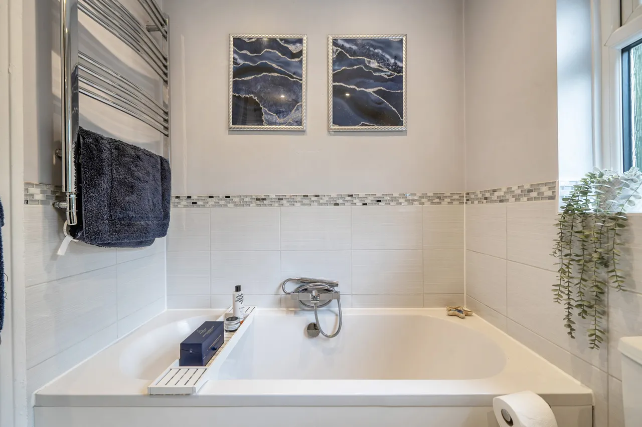 Mount Park Road, Pinner, HA5, photo 8