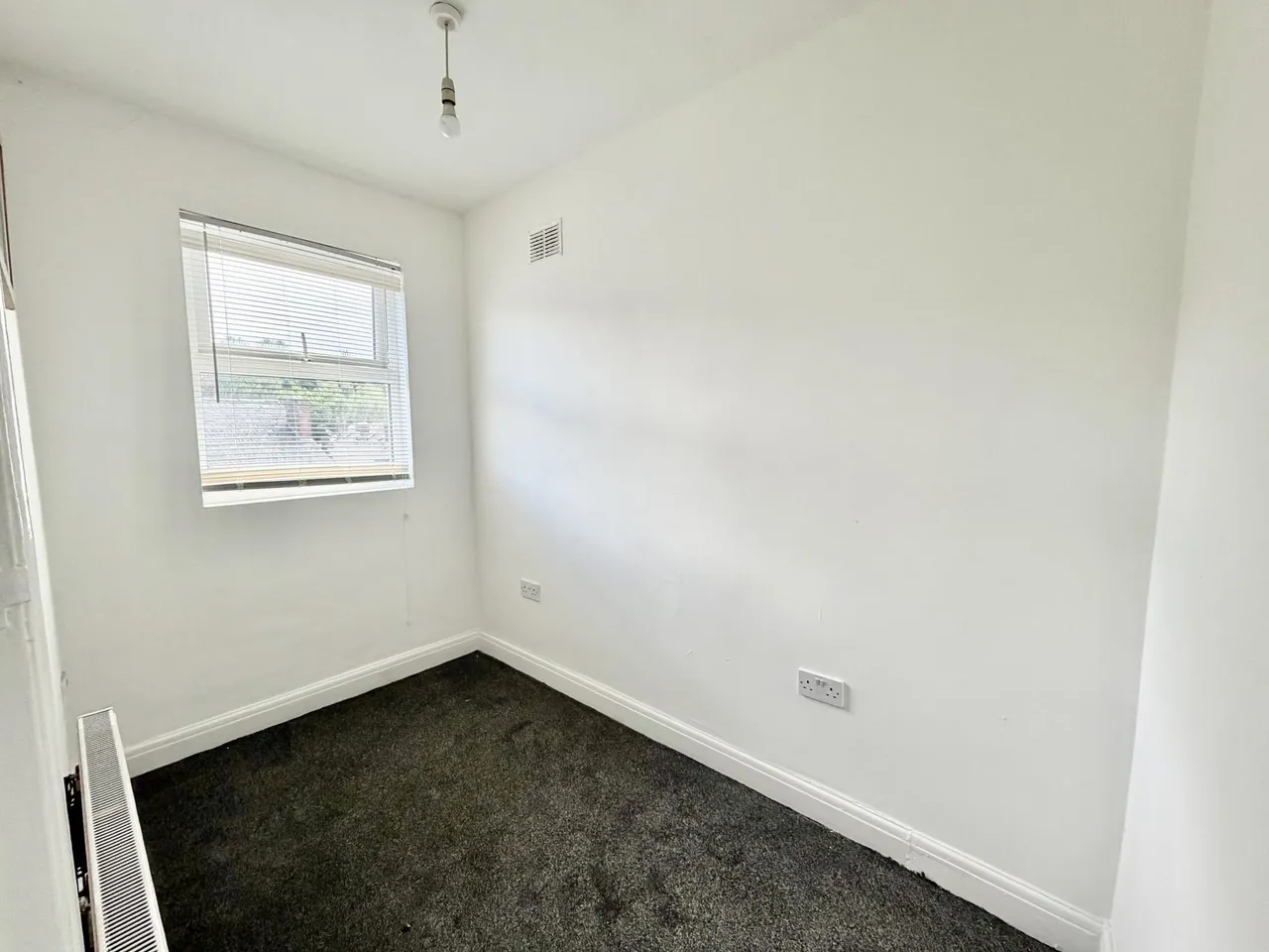 Vickers Road, Sheffield, S5, photo 11