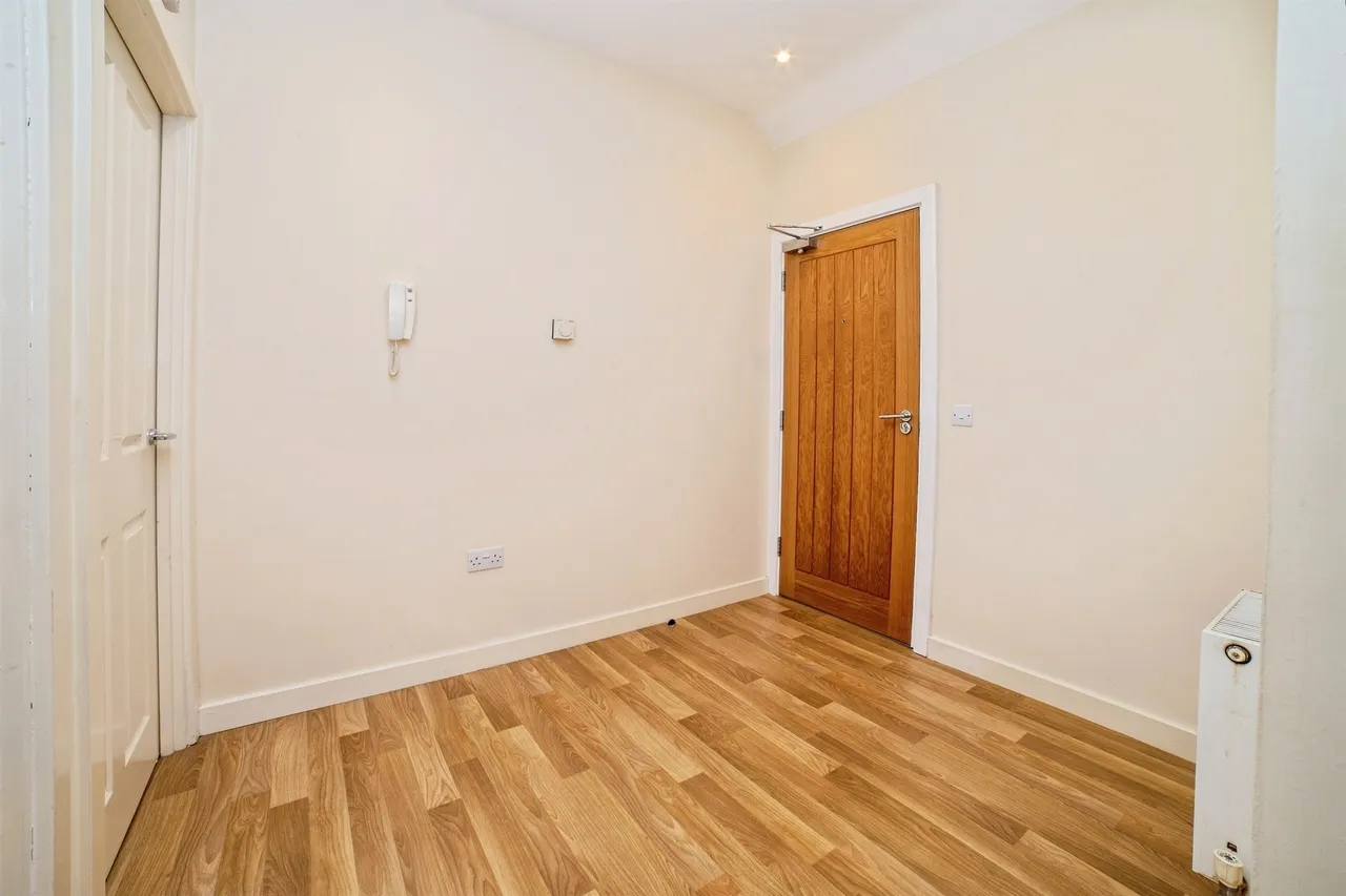 Elevation Place, Eastwood, NG16, photo 8