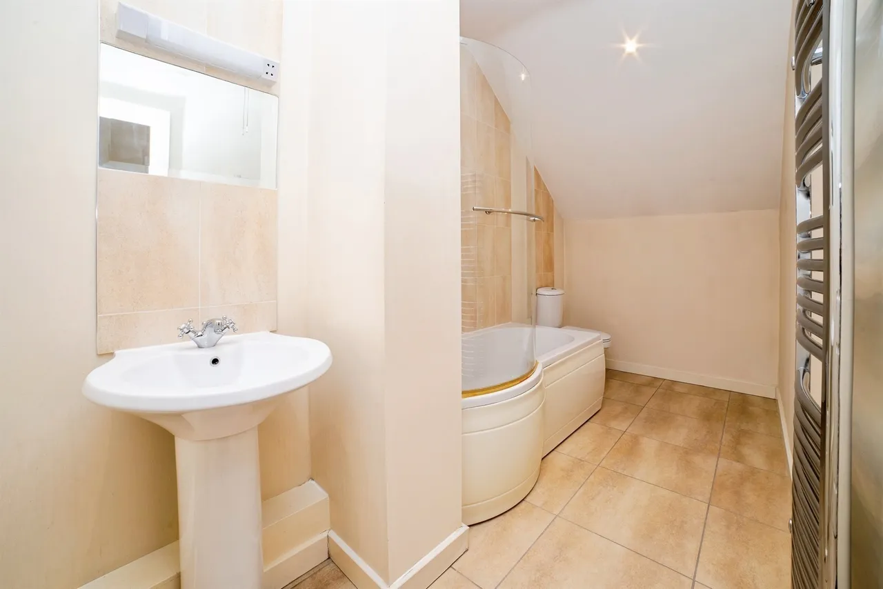 Elevation Place, Eastwood, NG16, photo 13