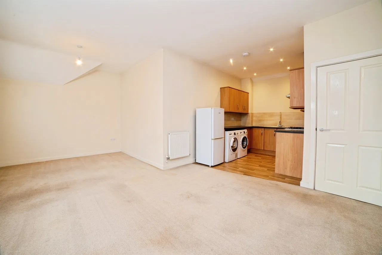 Elevation Place, Eastwood, NG16, photo 5