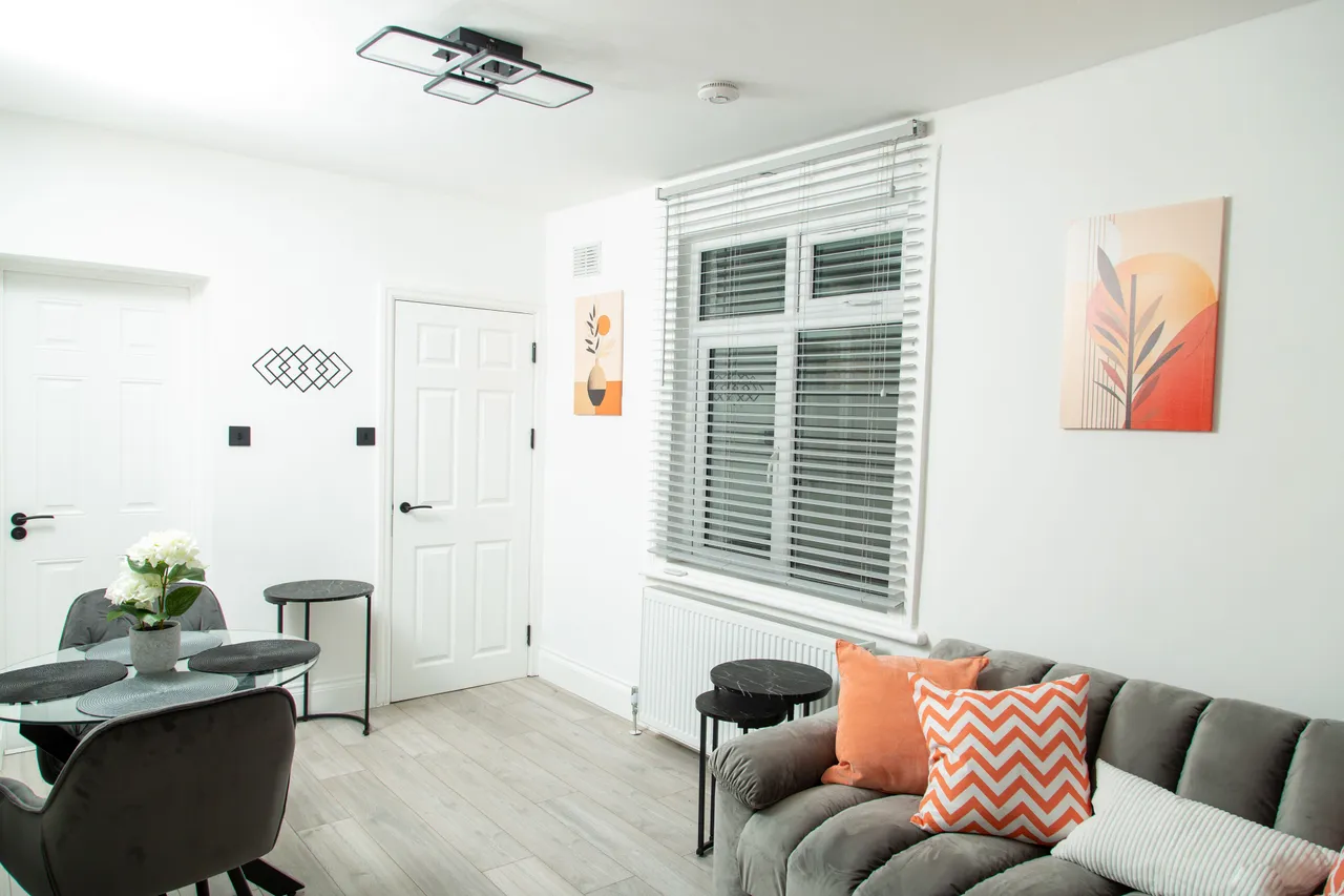 2 bed flat to rent, Wembley, HA9