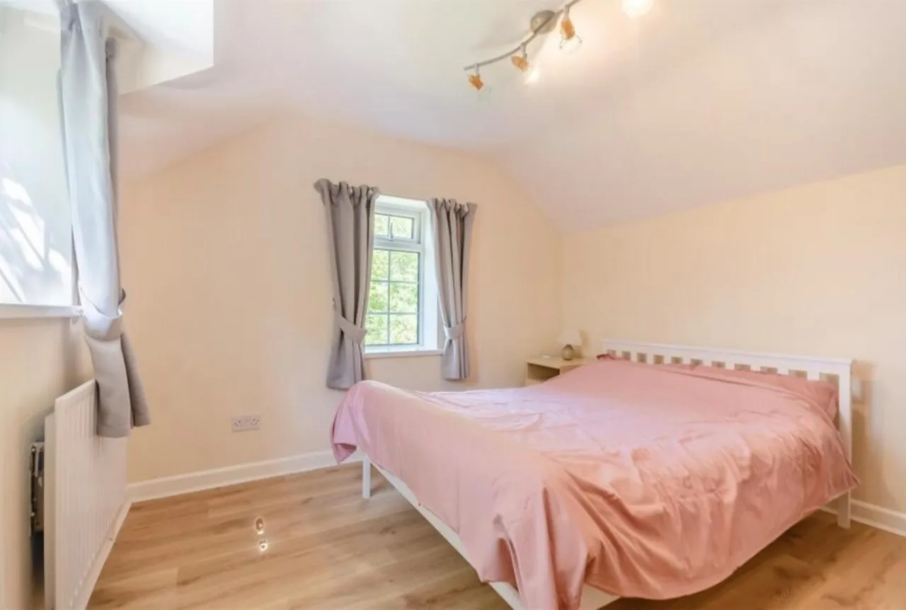 Gloucester Road, Hartpury, photo 11