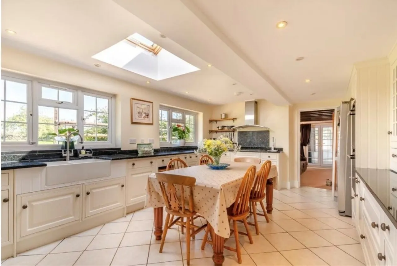 Gloucester Road, Hartpury, photo 6