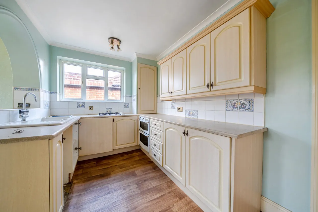Arnside Road, DA7, photo 4