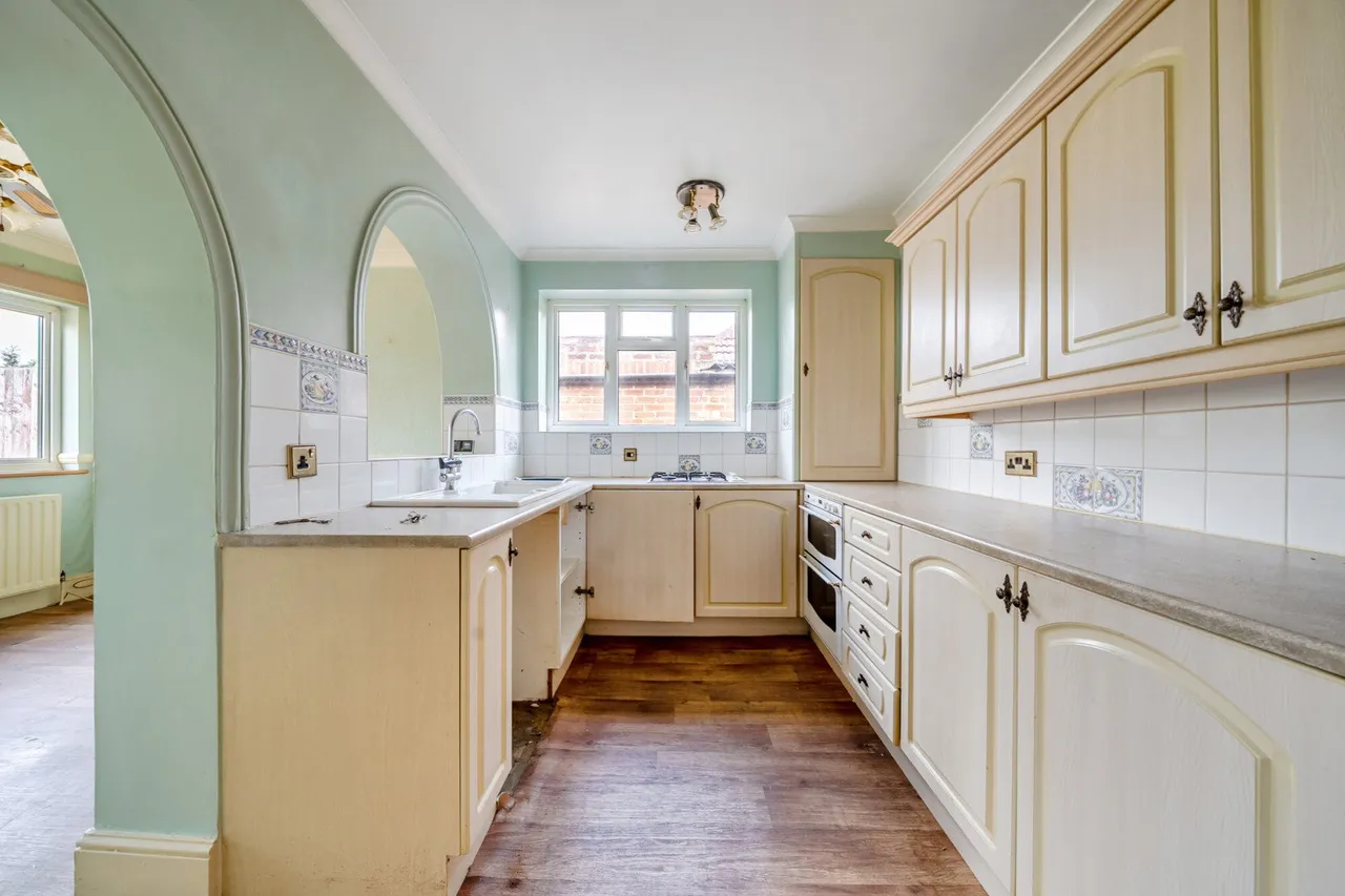 Arnside Road, DA7, photo 13