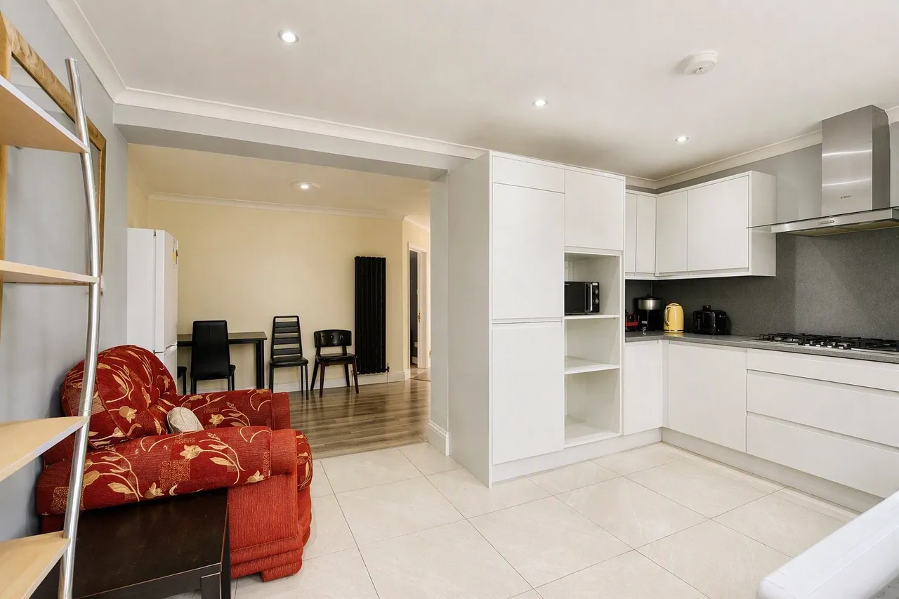 Stonard Road, Dagenham, RM8, photo 2