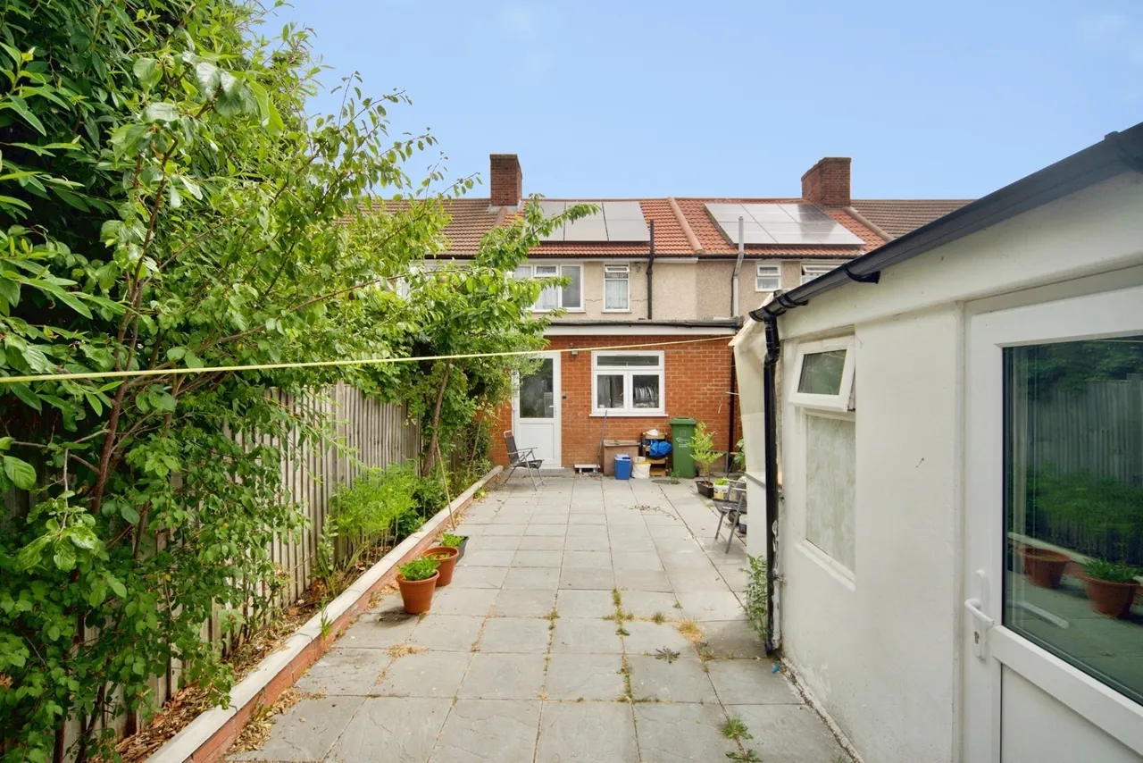 Stonard Road, Dagenham, RM8, photo 4