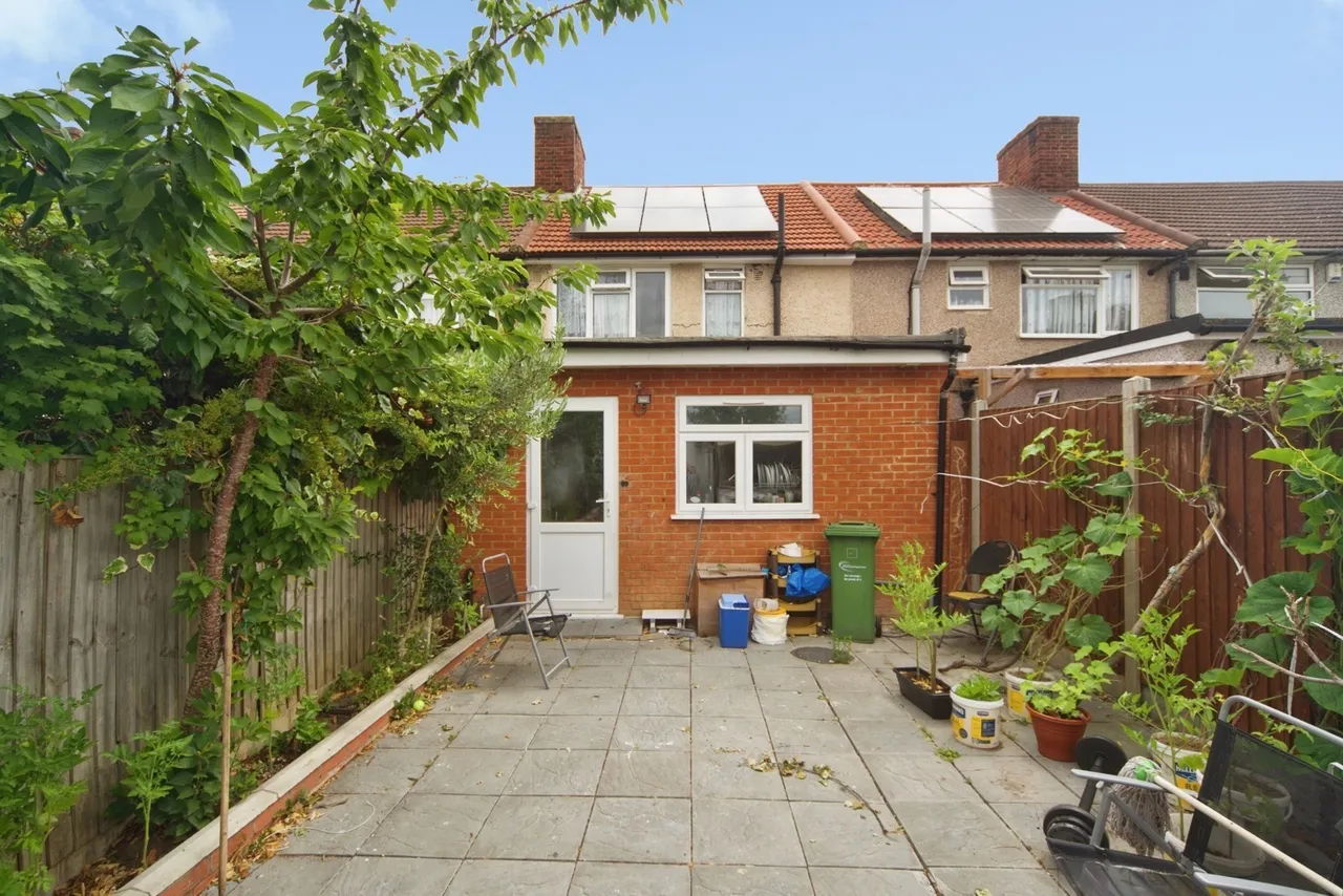Stonard Road, Dagenham, RM8, photo 8