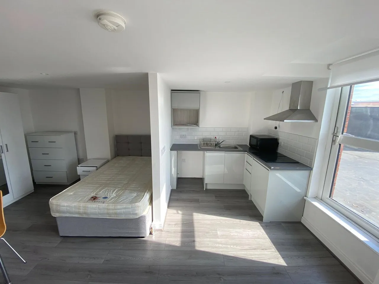 flat to rent, Wolstenholme Square, Liverpool, L1