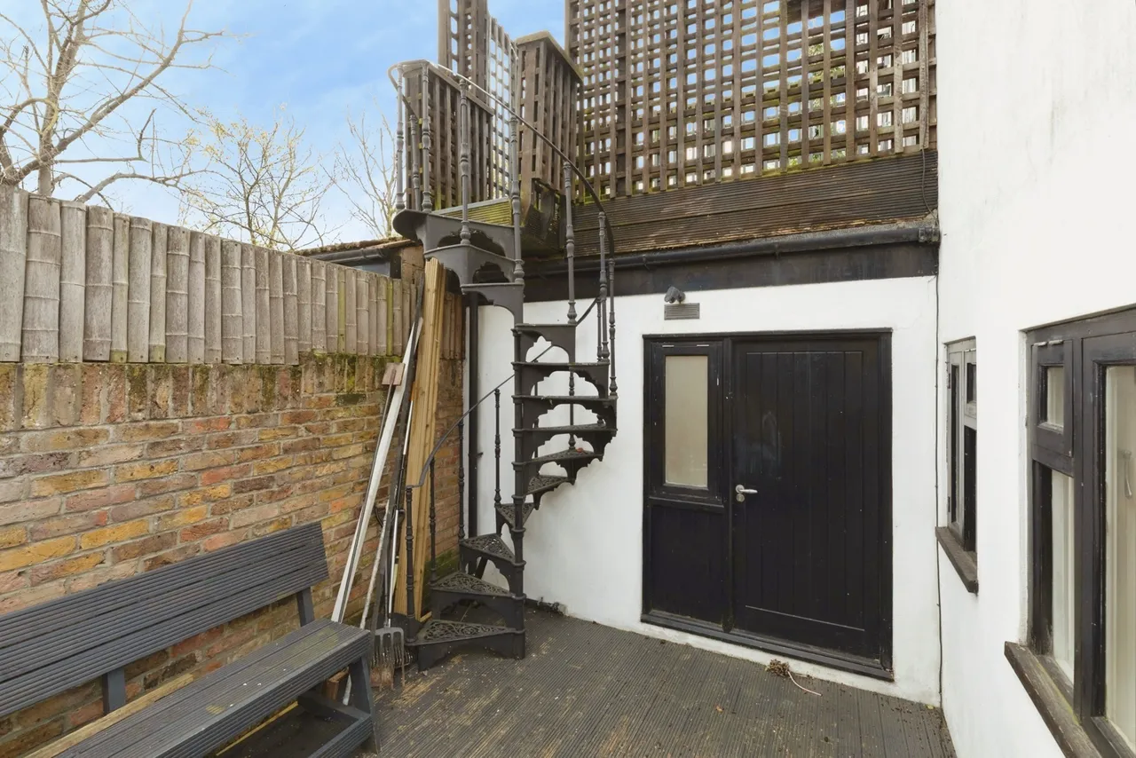 York Mews, Ilford, IG1, photo 19