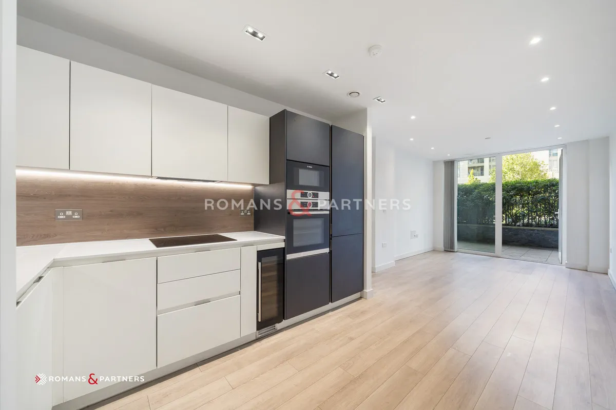 1 bed flat for sale, Hadleigh Apartments, Woodberry Down, N4