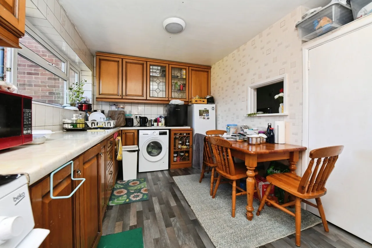 Graysons Close, Rayleigh, Essex, SS6, photo 4