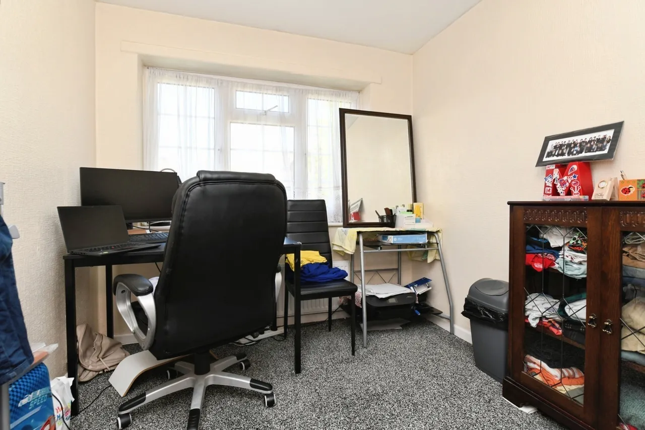 Graysons Close, Rayleigh, Essex, SS6, photo 9