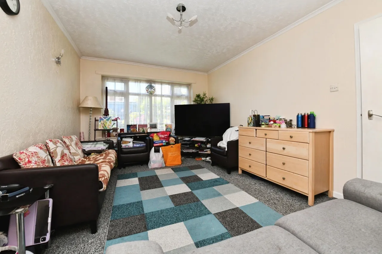 Graysons Close, Rayleigh, Essex, SS6, photo 6