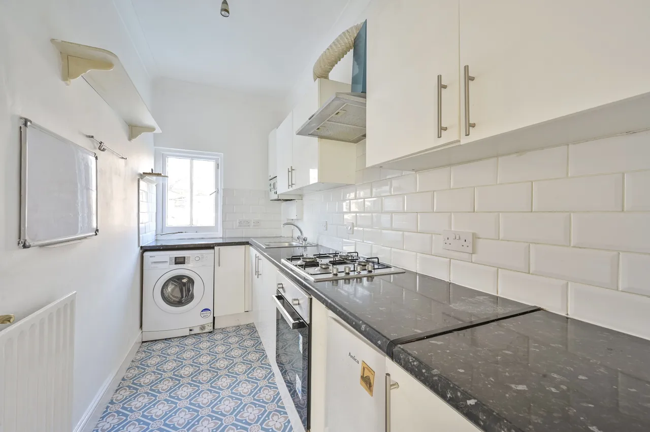 223b Kingston Road, London, photo 3