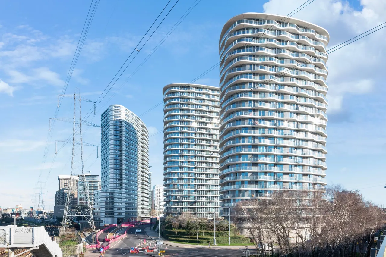 Tidal Basin Road, London, E16, photo 13