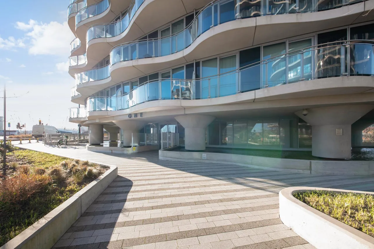 Tidal Basin Road, London, E16, photo 12