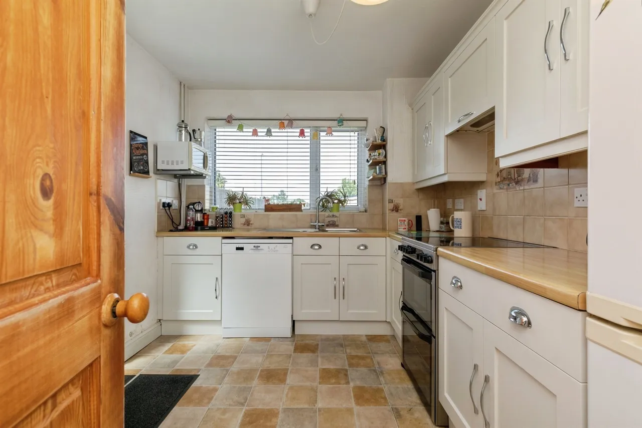 Merlin Way, Chipping Sodbury, BS37, photo 3