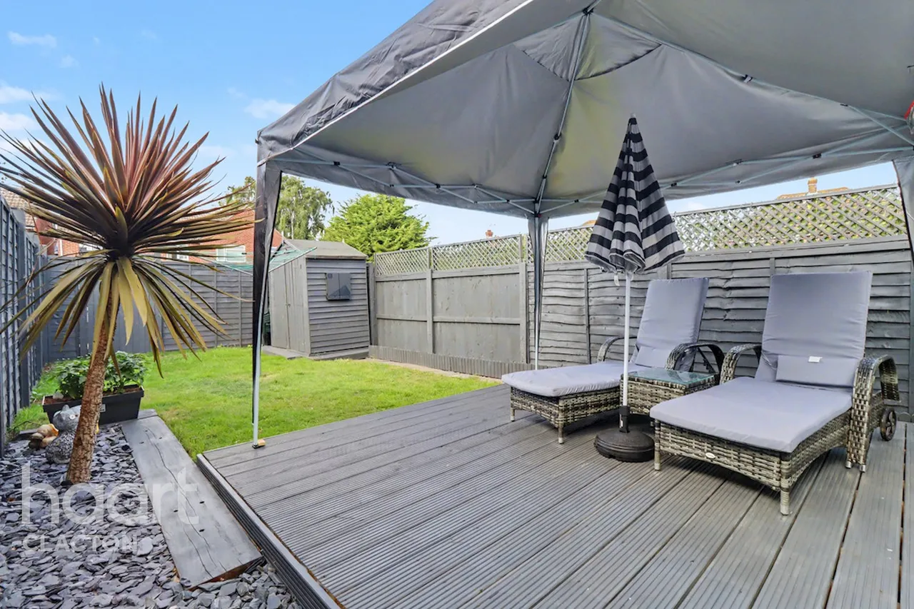 Ruaton Drive, Clacton-On-Sea, CO16, photo 9