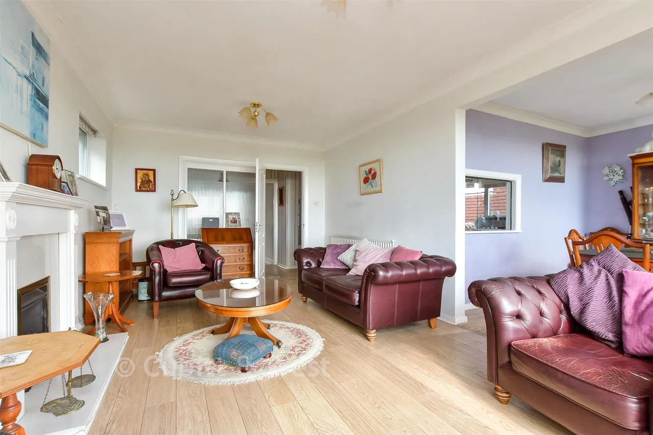 Warren Close, Woodingdean, BN2, photo 13