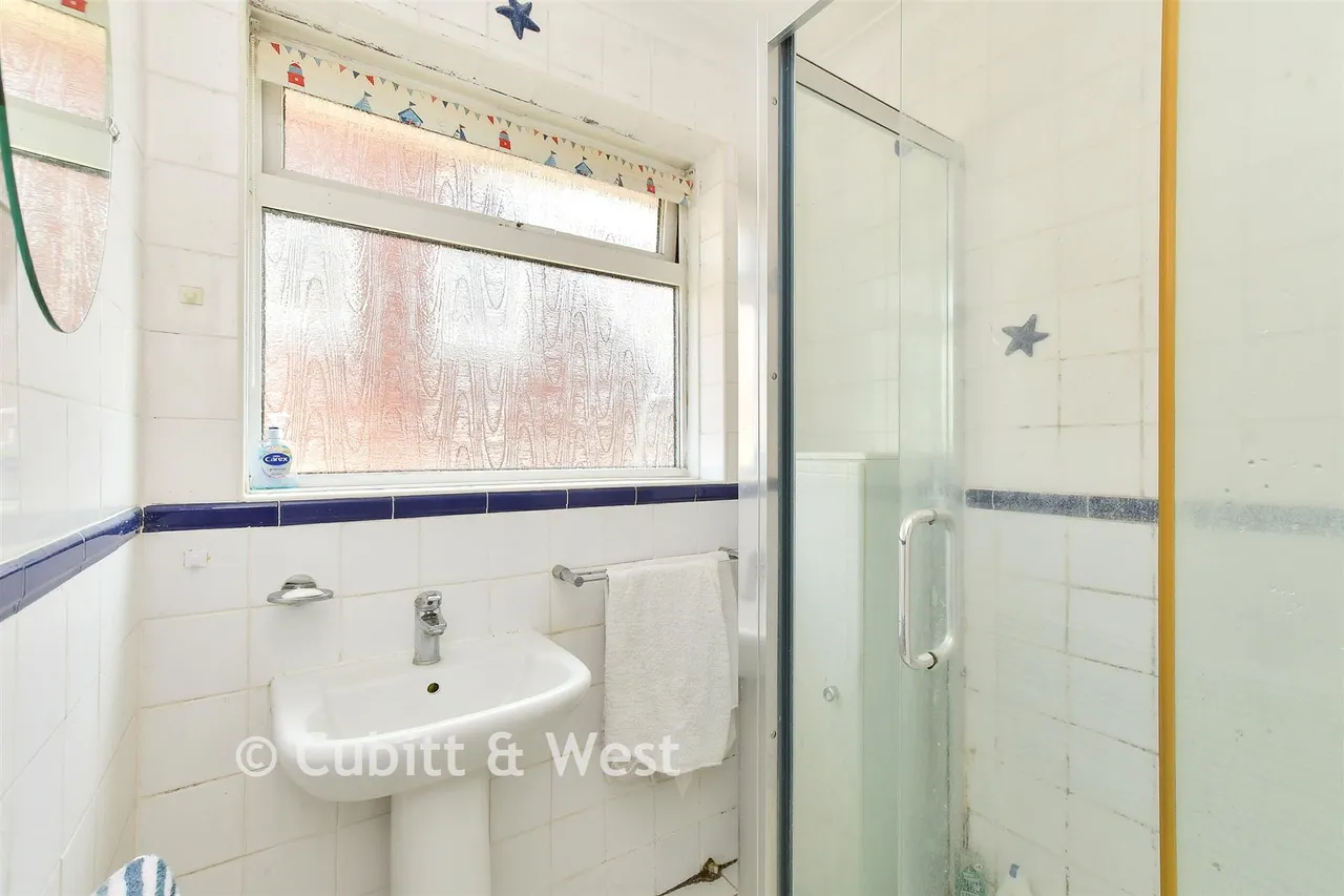 Warren Close, Woodingdean, BN2, photo 10
