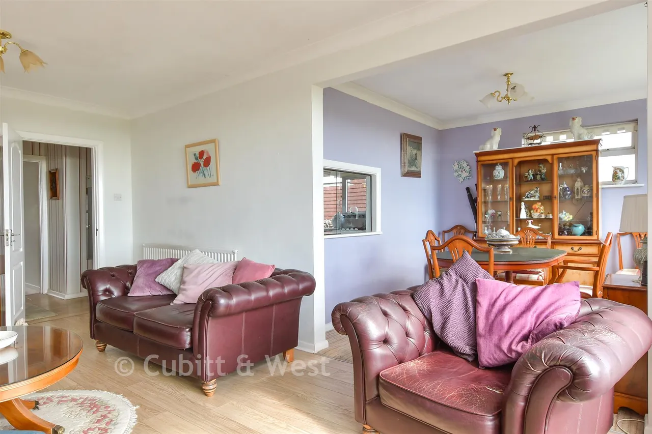 Warren Close, Woodingdean, BN2, photo 6