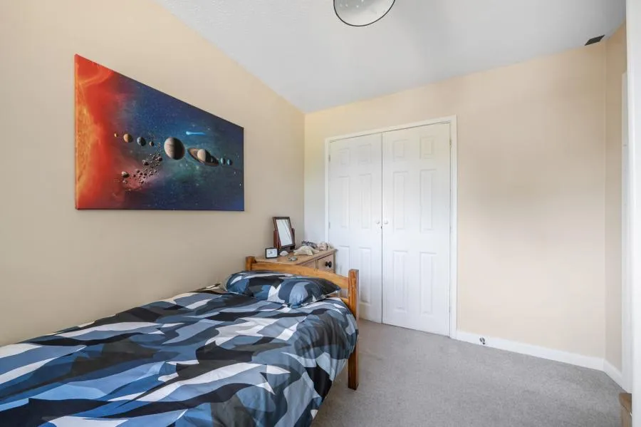 Sagecroft Road, Thatcham, RG18, photo 14