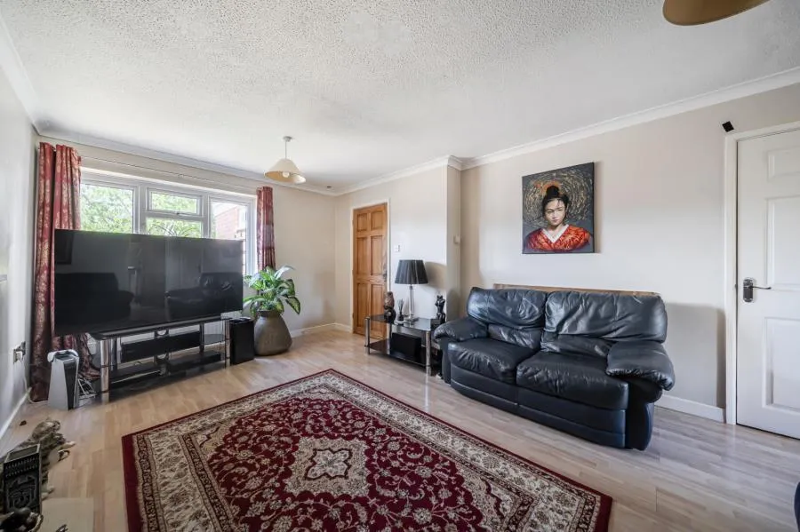 Sagecroft Road, Thatcham, RG18, photo 15