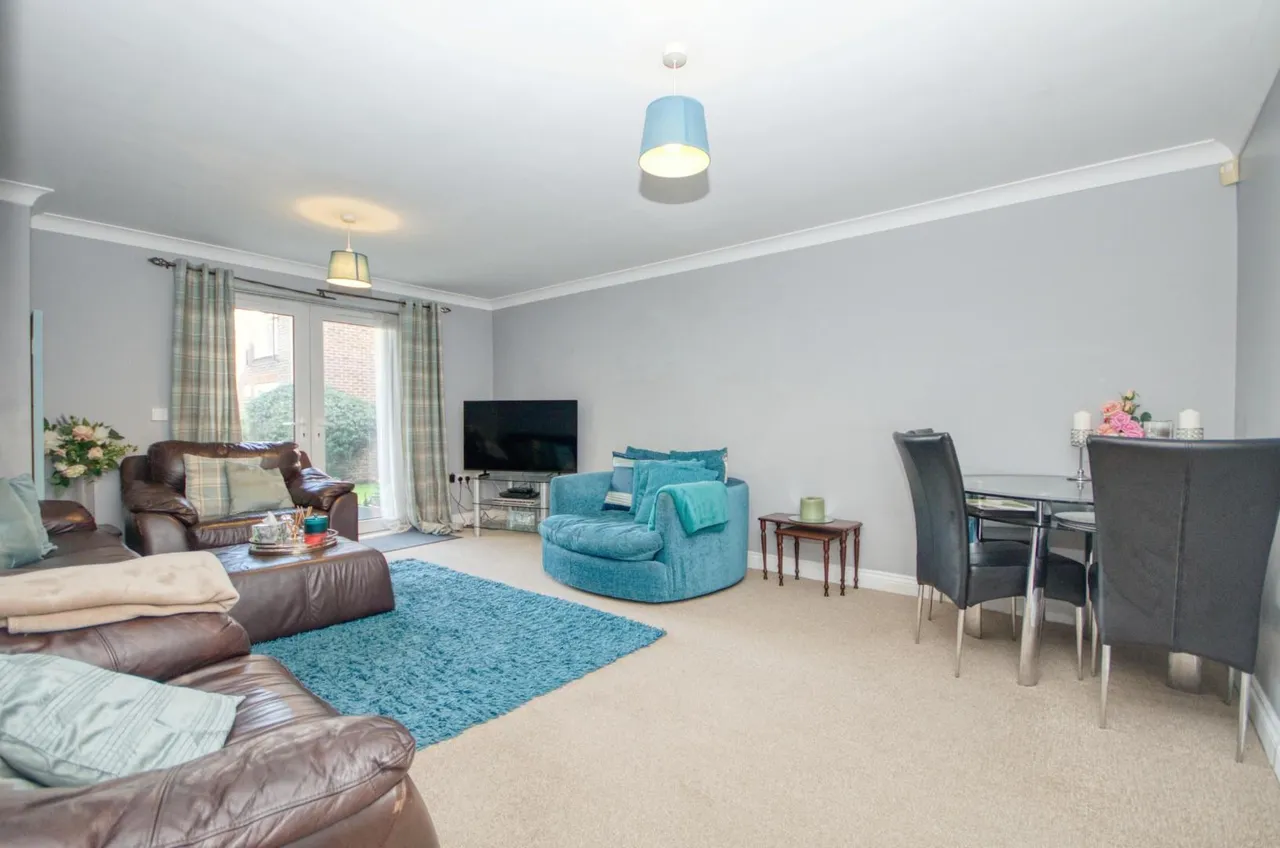 Rosemount Court, West End, SO30, photo 2