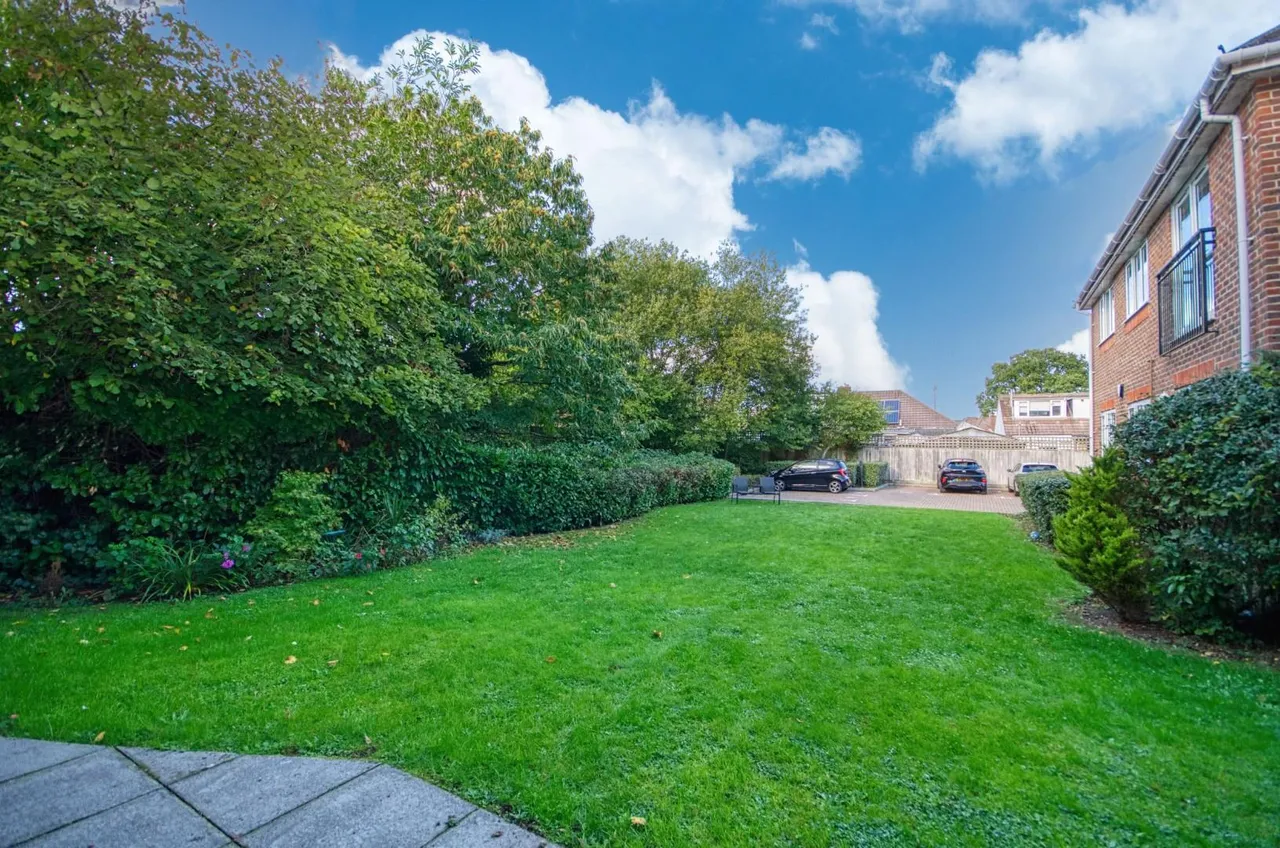 Rosemount Court, West End, SO30, photo 9