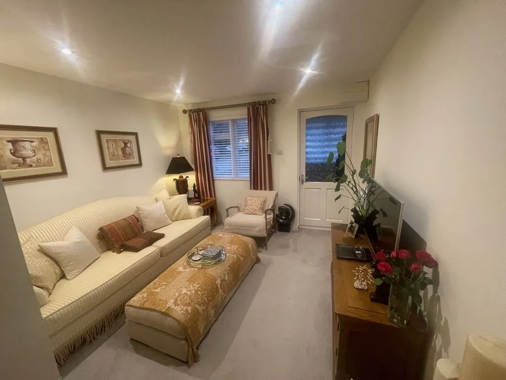 Bridgestone Drive, Bourne End SL8 5XG, photo 3