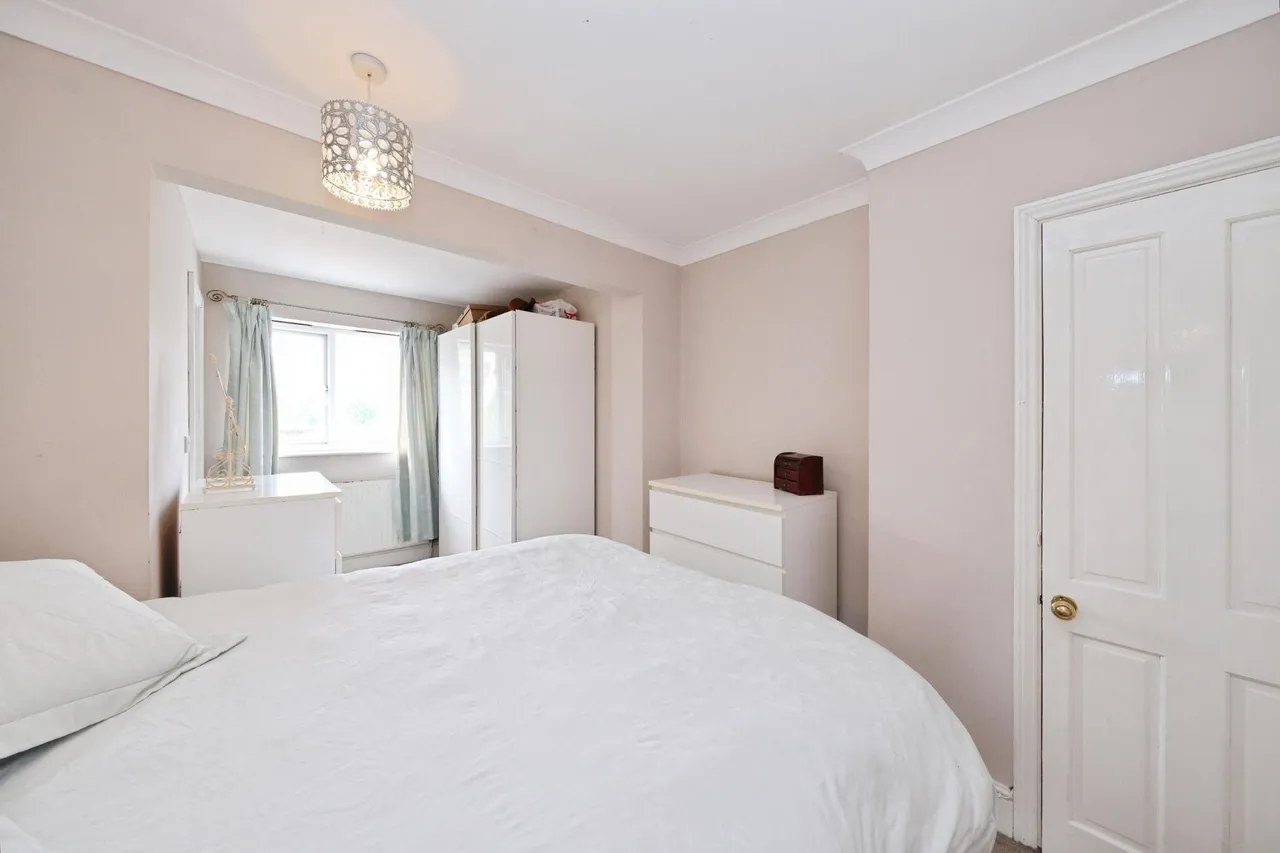 Long Hill Rise, Nottingham, NG15, photo 9