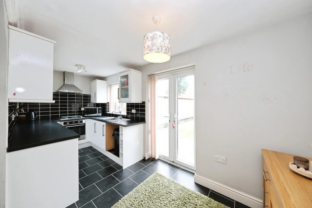 Long Hill Rise, Nottingham, NG15, photo 7
