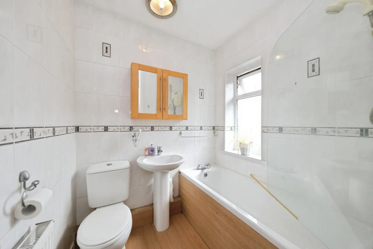 Long Hill Rise, Nottingham, NG15, photo 15