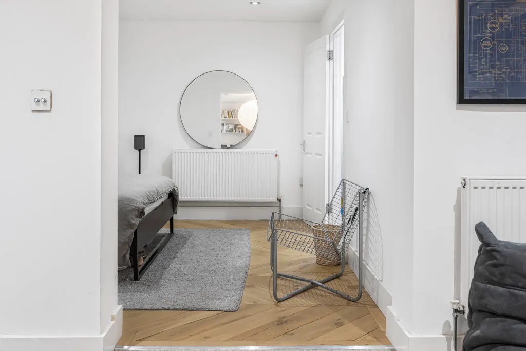 Balls Pond Road, London, N1, photo 18