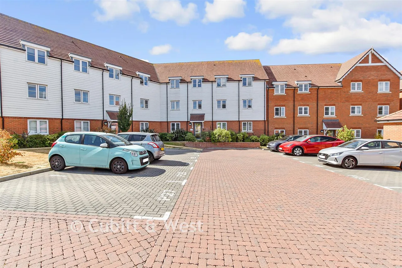Steeplechase Way, Fontwell, BN18, photo 8