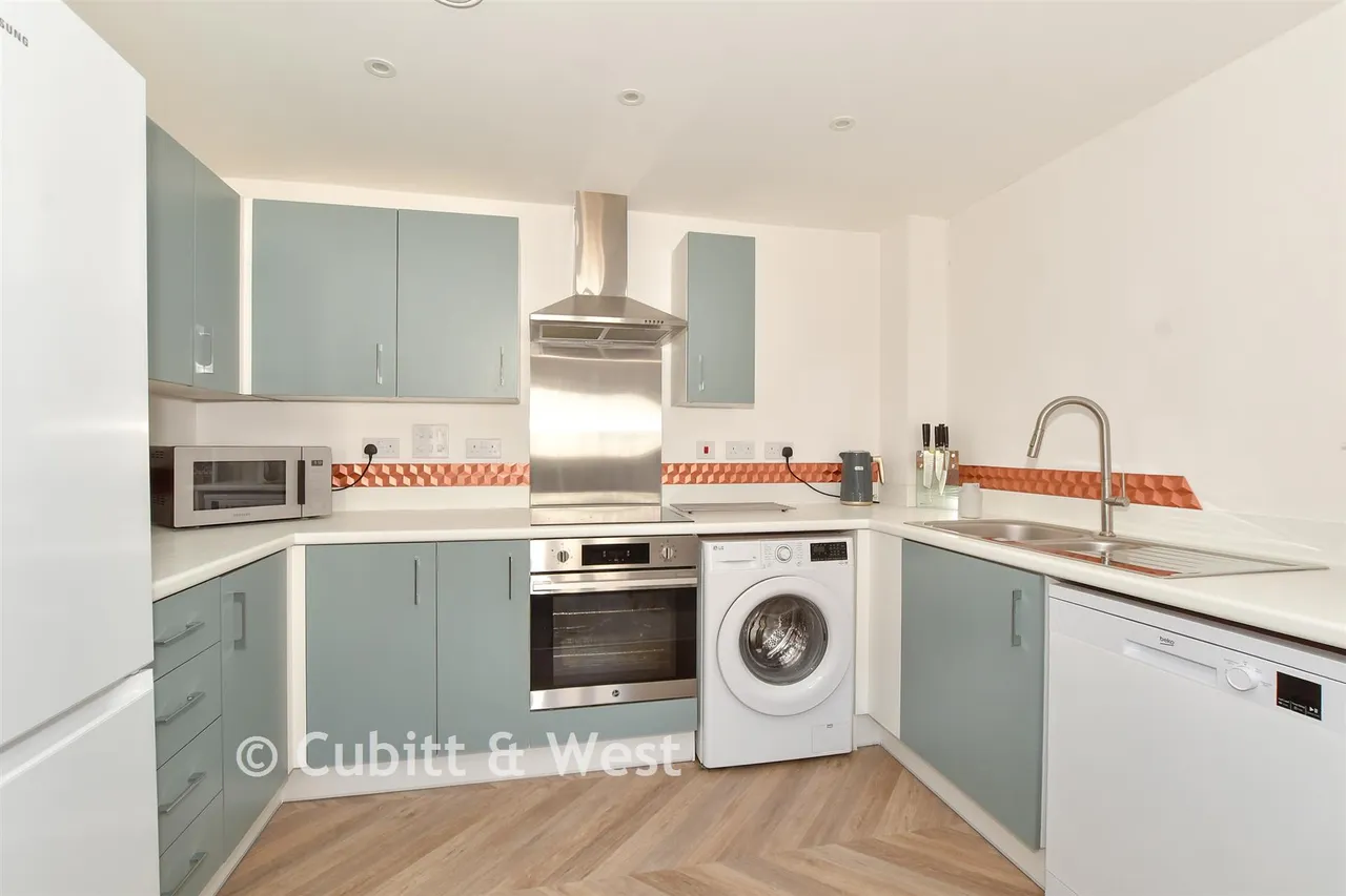 Steeplechase Way, Fontwell, BN18, photo 4