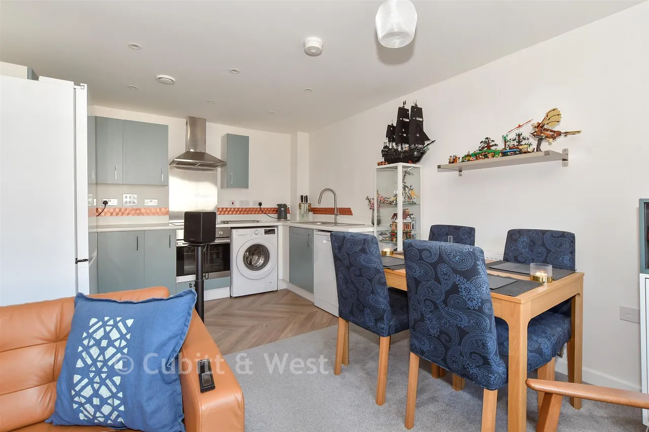 Steeplechase Way, Fontwell, BN18, photo 5