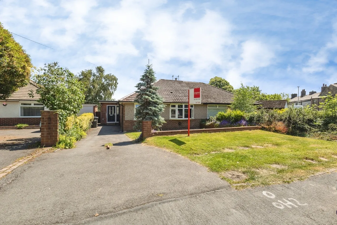 3 bed house for sale — Old Hall Lane, Mottram, Hyde, Greater Manchester, SK14