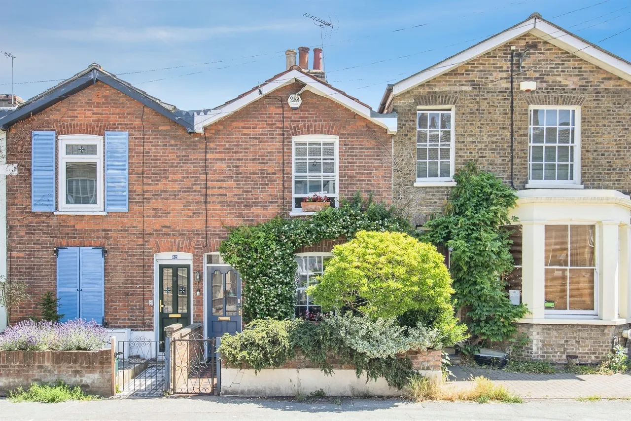 2 bed house for sale — Maldon Road, Colchester