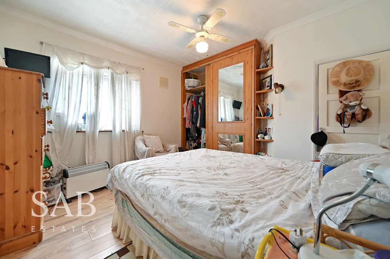 Melrose Close, Greenford, UB6, photo 6