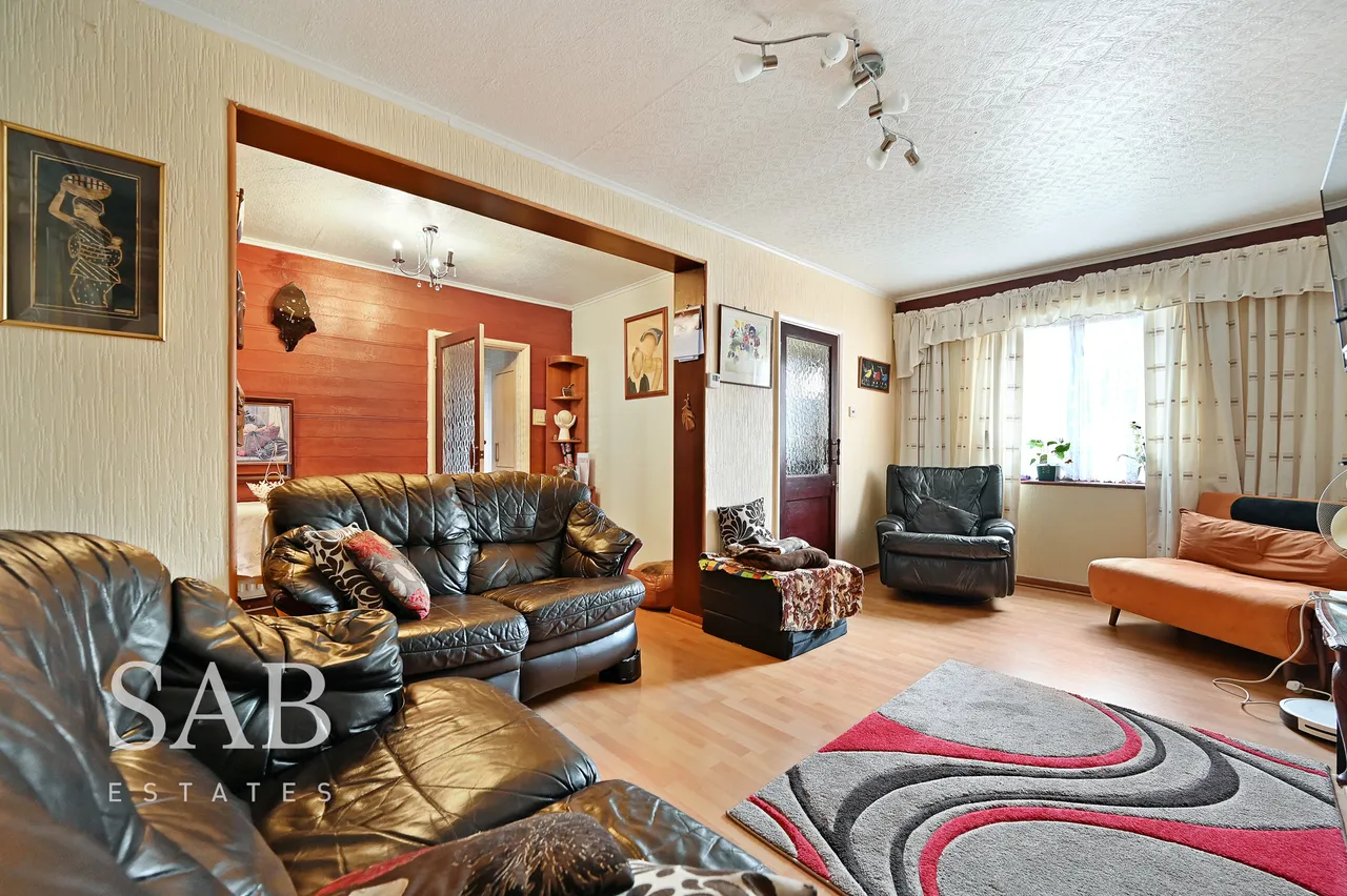 Melrose Close, Greenford, UB6, photo 5