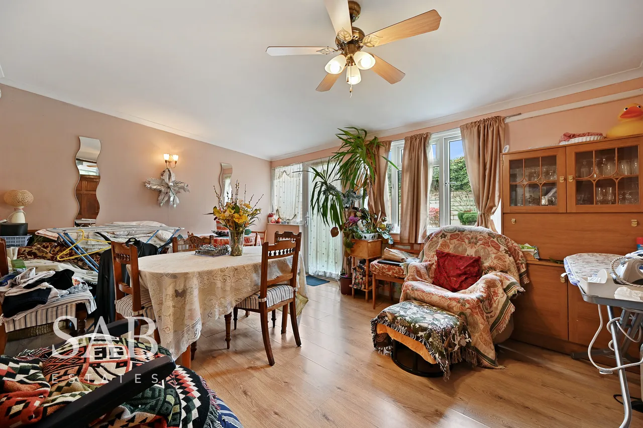 Melrose Close, Greenford, UB6, photo 4