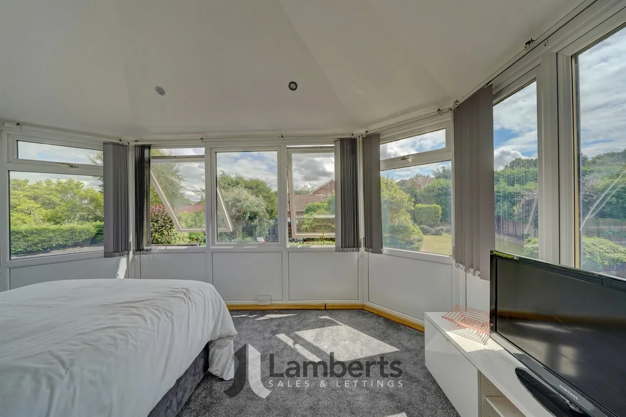 29 Brotherton Avenue, Redditch, photo 30