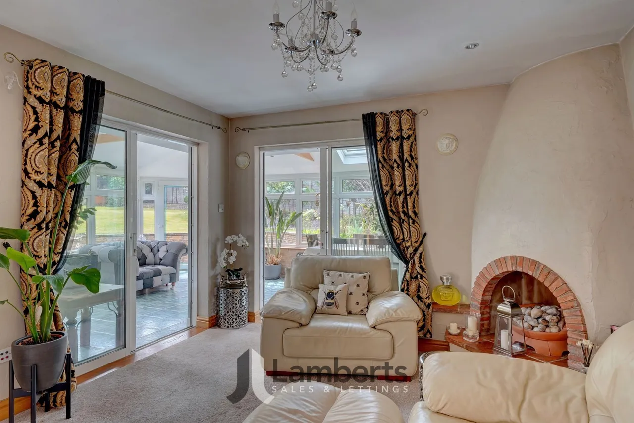 29 Brotherton Avenue, Redditch, photo 15