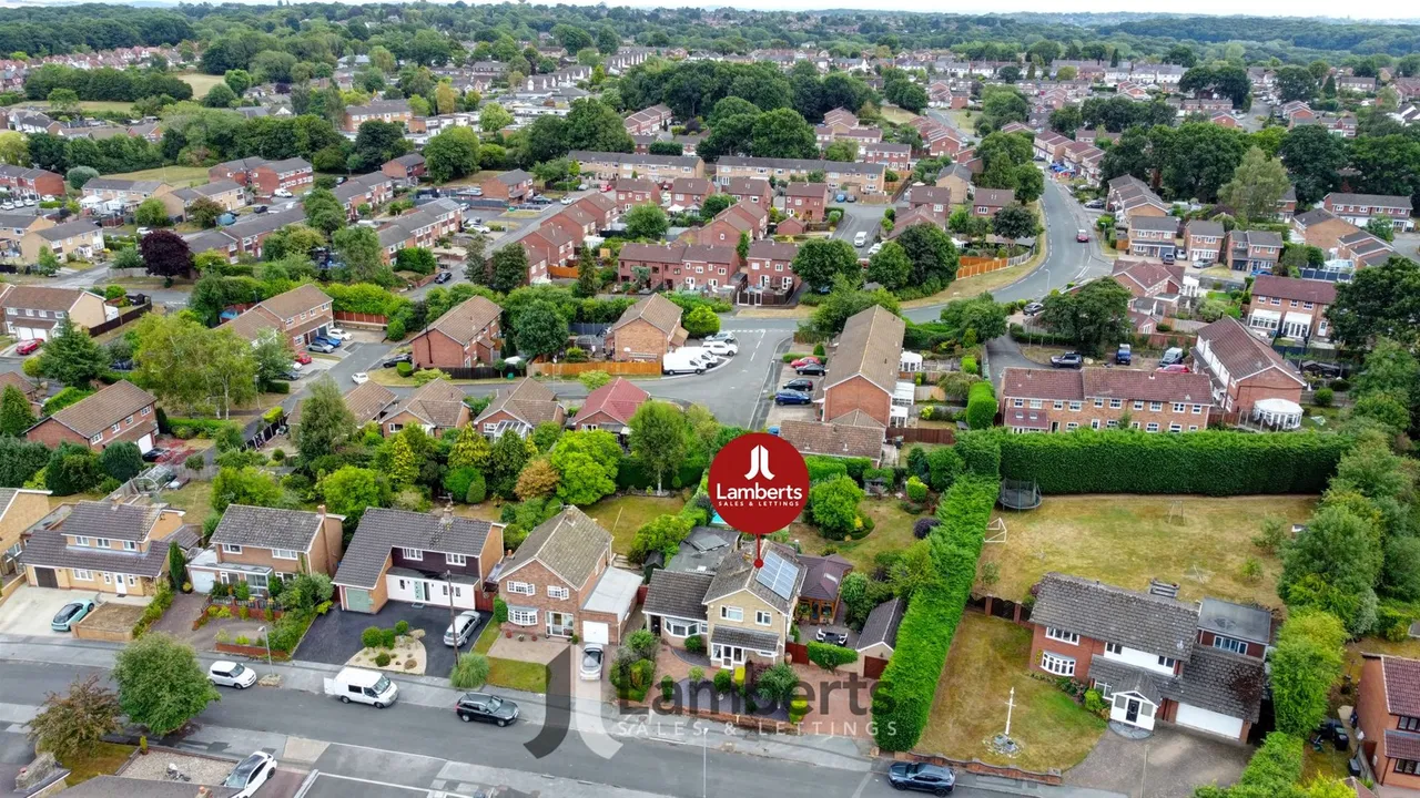29 Brotherton Avenue, Redditch, photo 33